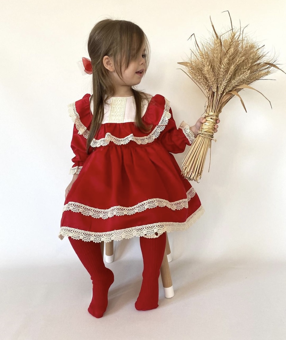 Crvena retro haljina 