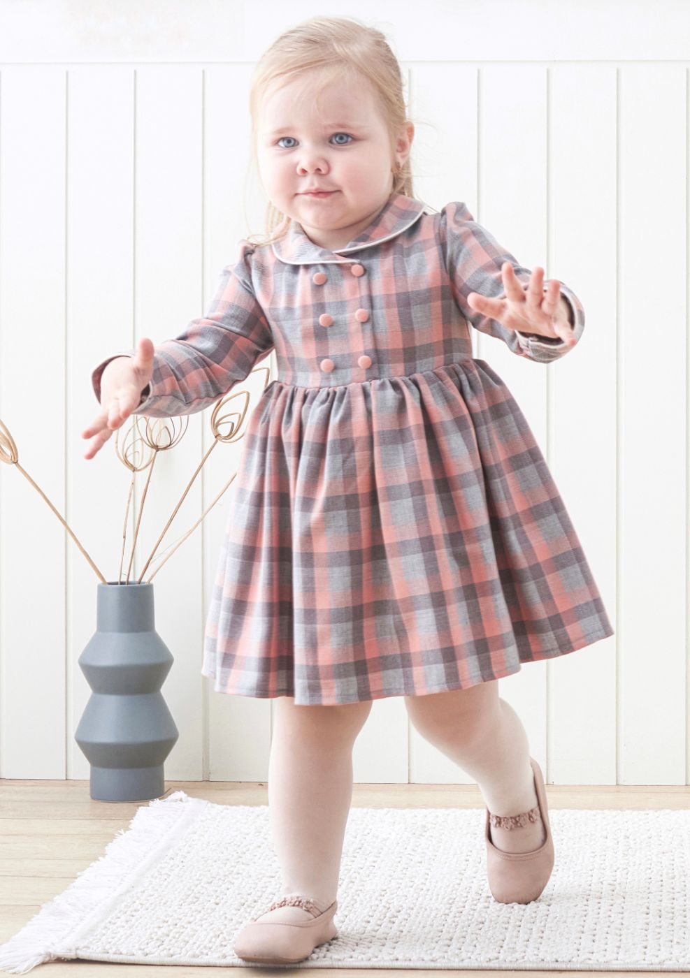 Karo haljina sa dugmićima