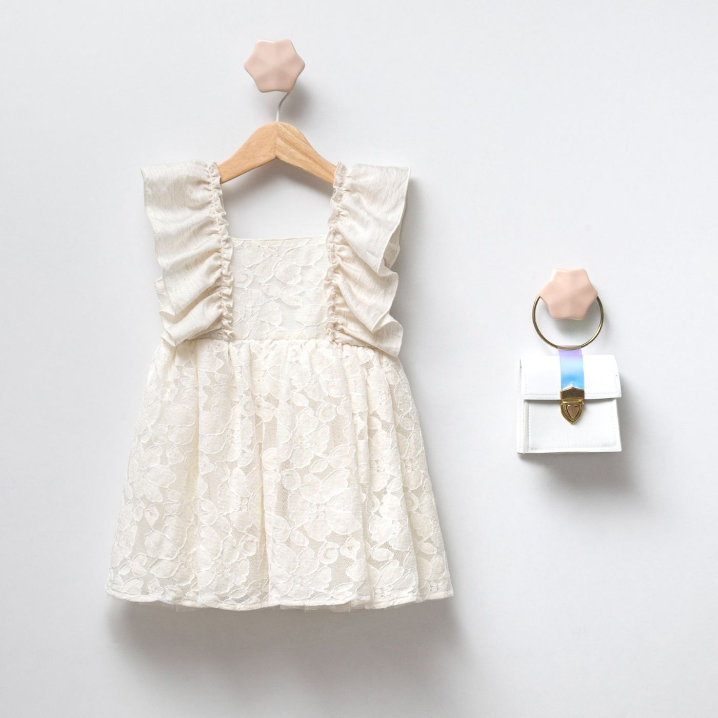 Krem čipkana haljina i torbica