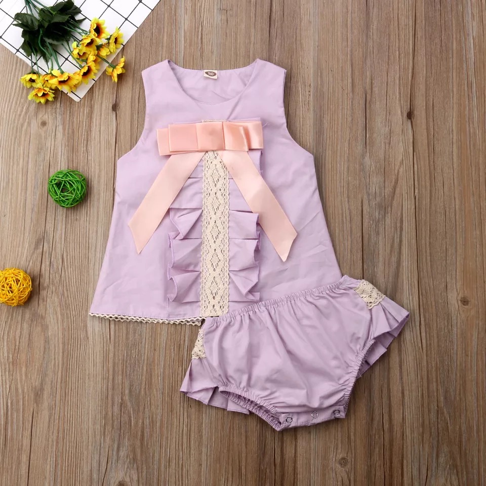 Lila kompletić sa roze mašnom