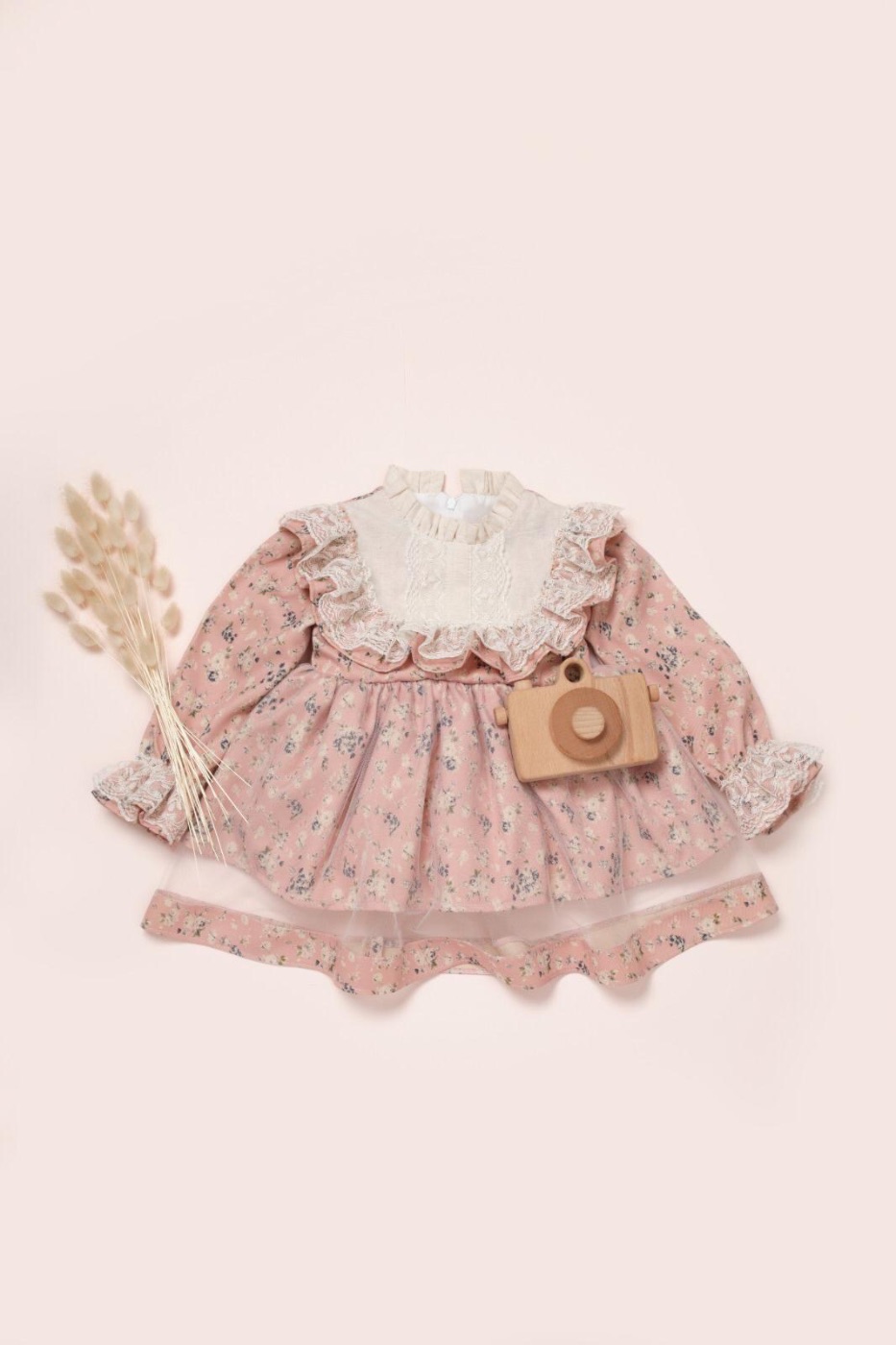 Roze cvetna retro haljinica